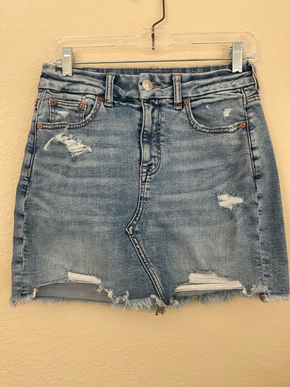 American Eagle Distressed Denim Mini Skirt Super Stretch Size 4